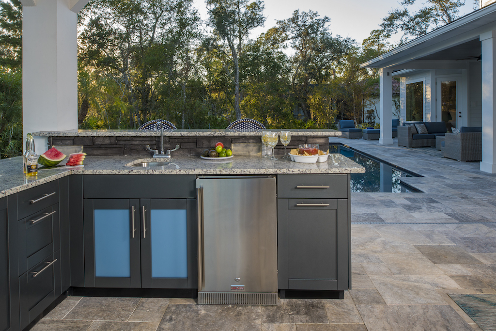 Benefits Of Having An Outdoor Kitchen With A Pool