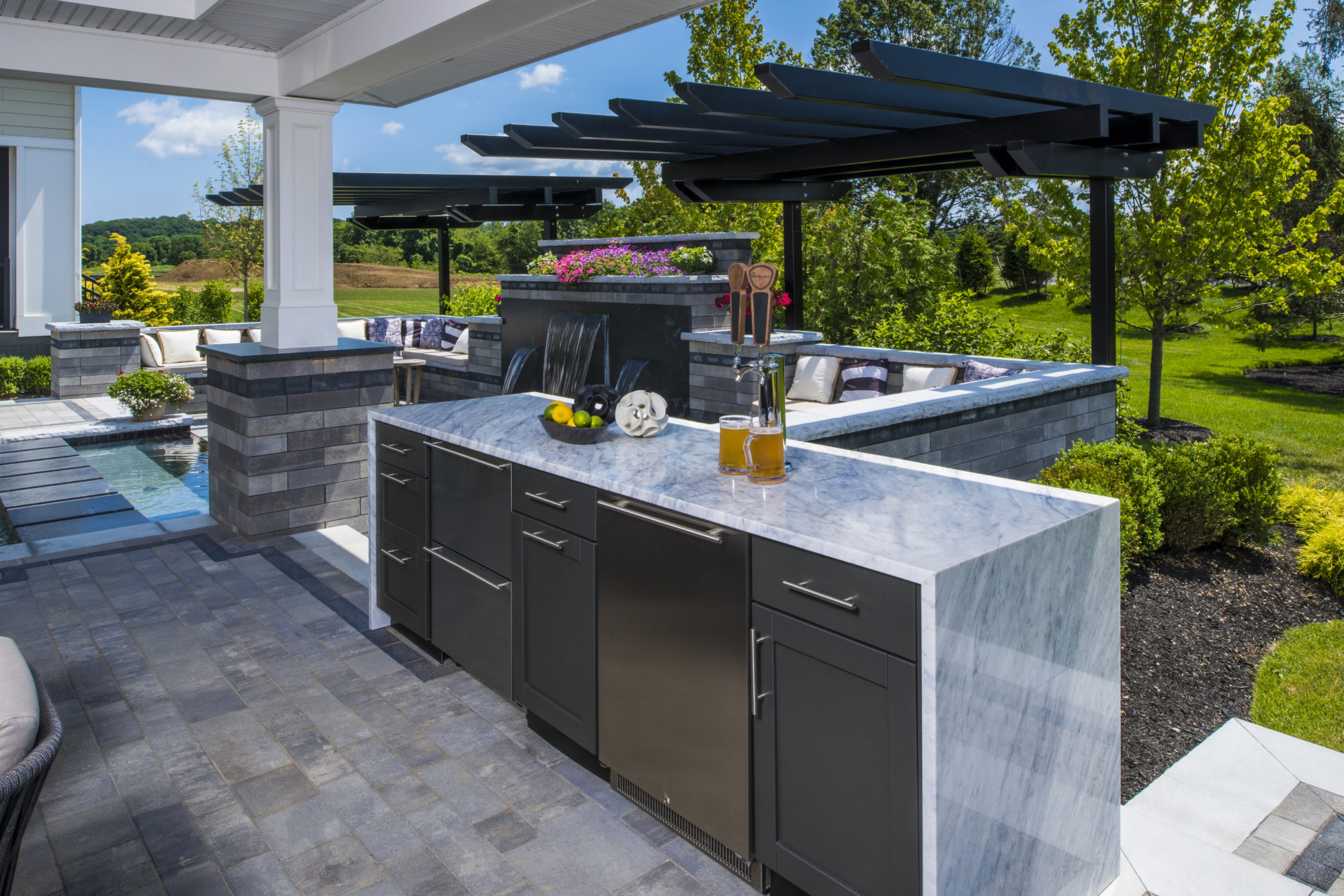 best outdoor kitchens: why you should have one