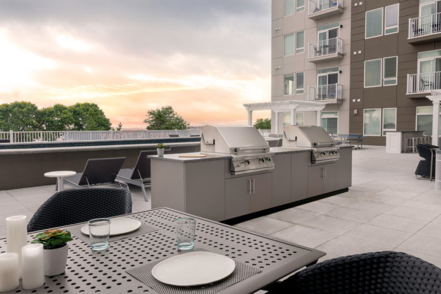outdoor kitchen rooftop amenity