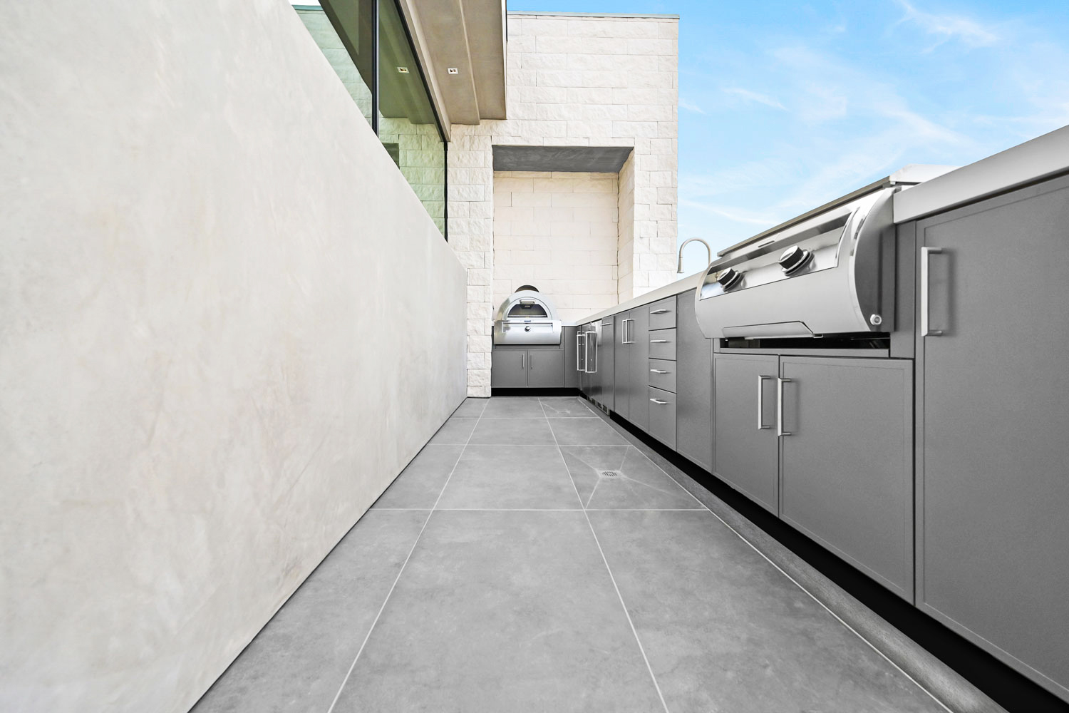 Integrating outdoor kitchens into your architecture projects