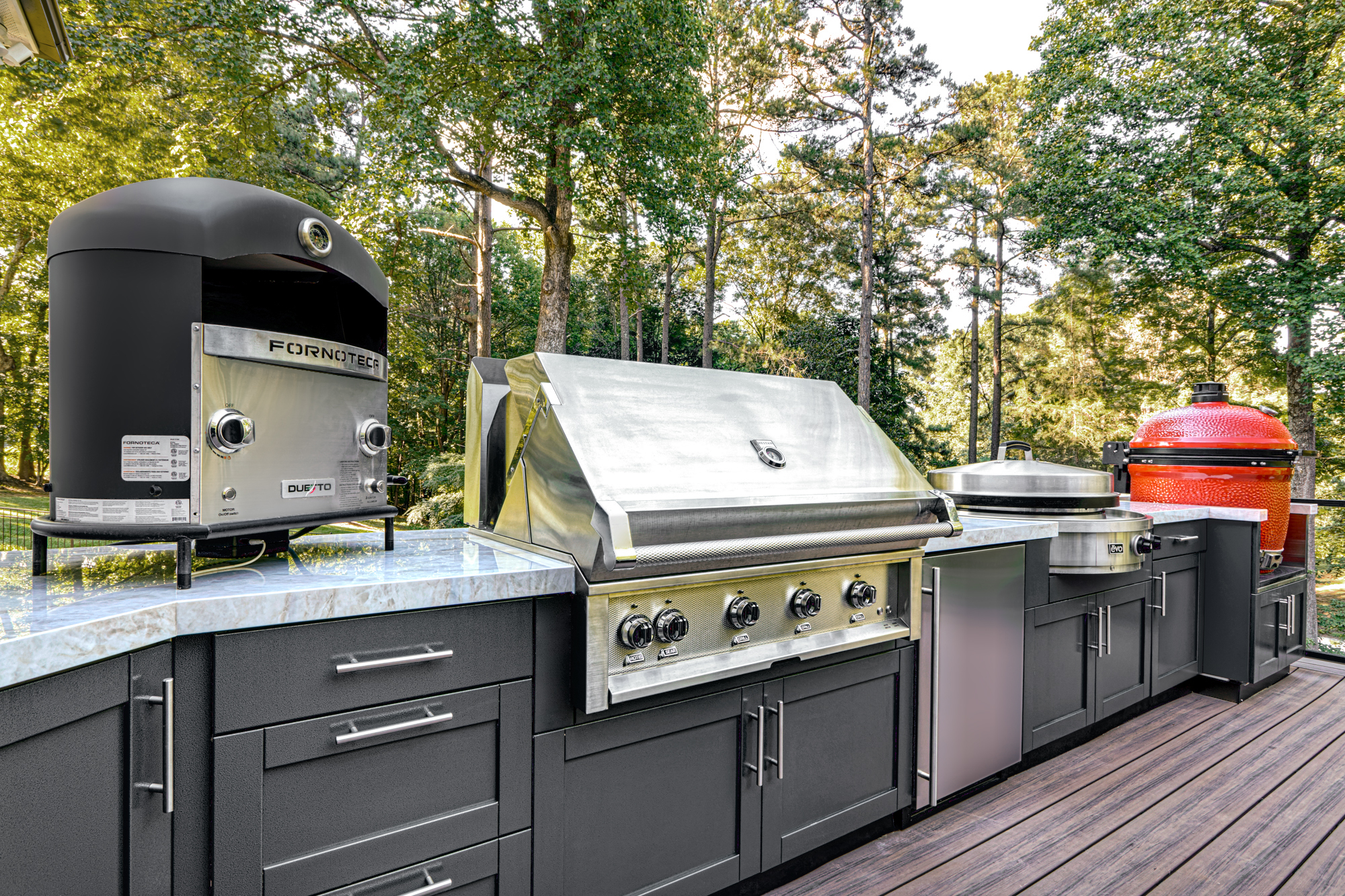 Outdoor kitchen with integrated appliances from our trusted vendors
